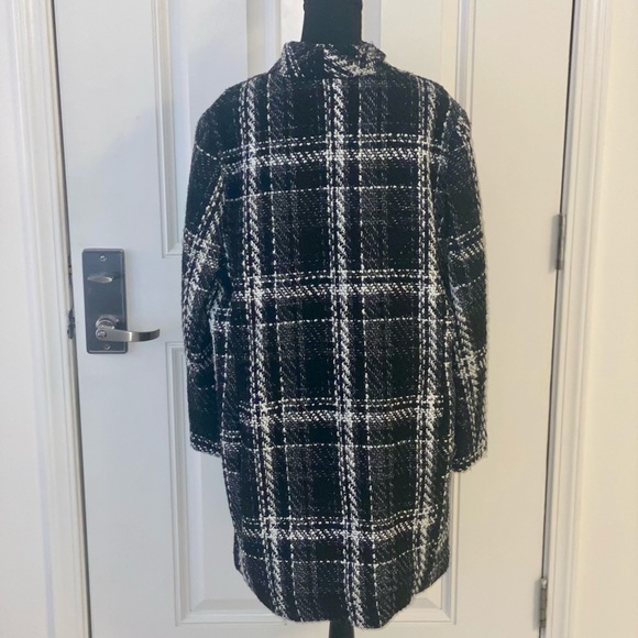 Express / Collarless One Burton Coat - Picture 3 of 5